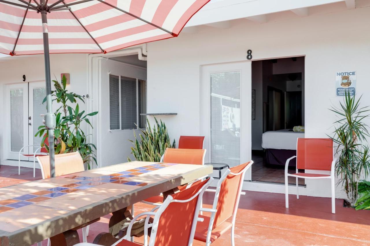 Float Palm Springs - Adults Only Hotel Ngoại thất bức ảnh
