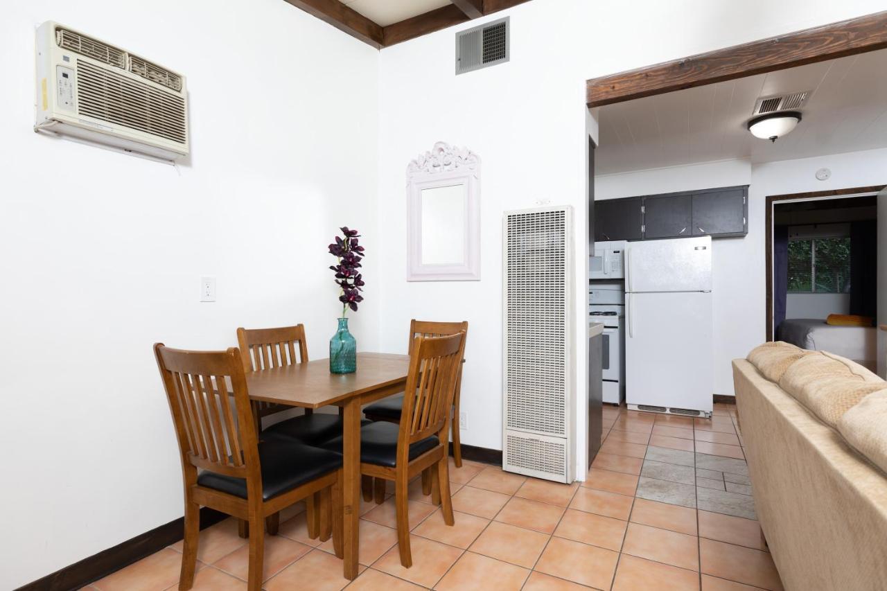 Float Palm Springs - Adults Only Hotel Ngoại thất bức ảnh